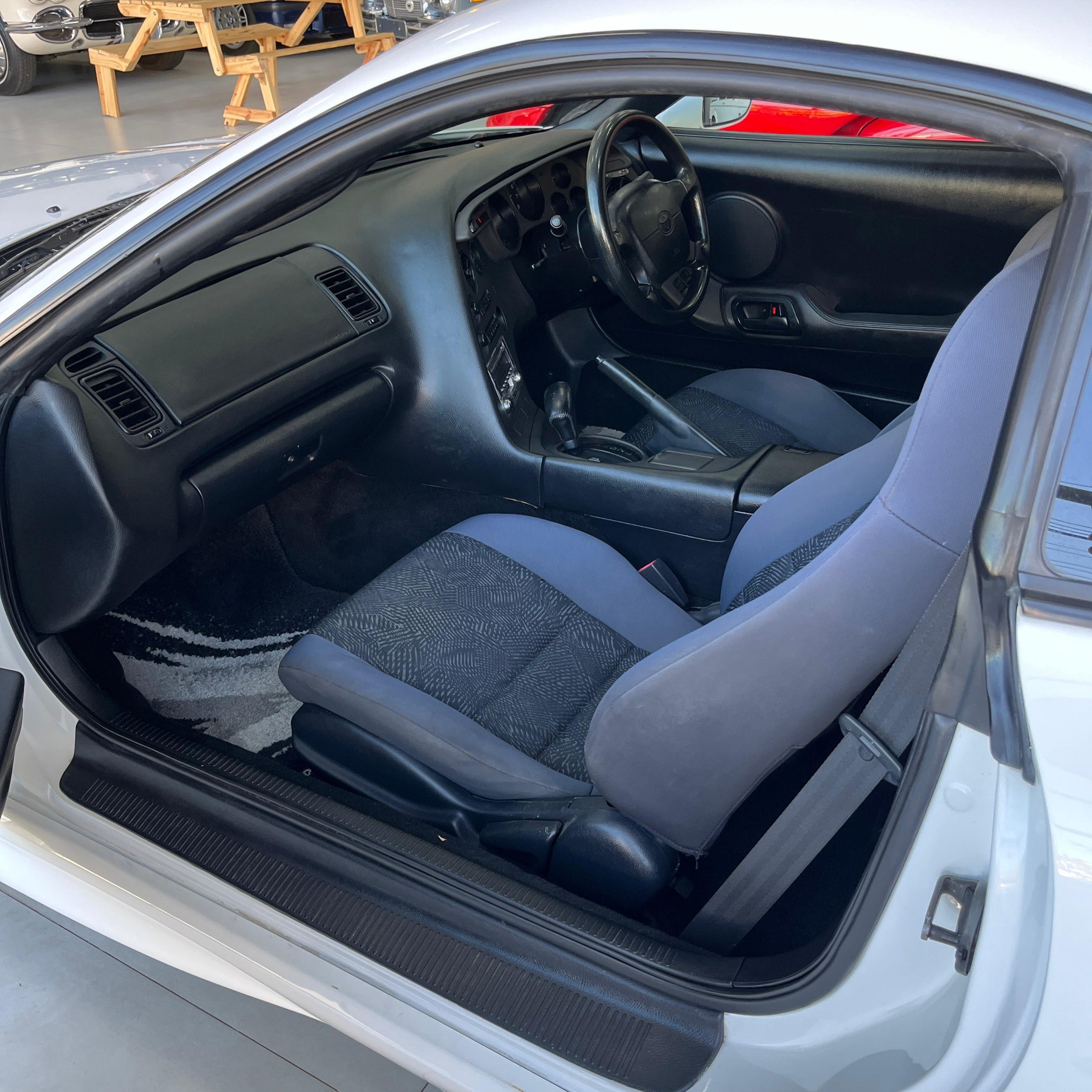 Toyota Supra MK4 SZ 1997