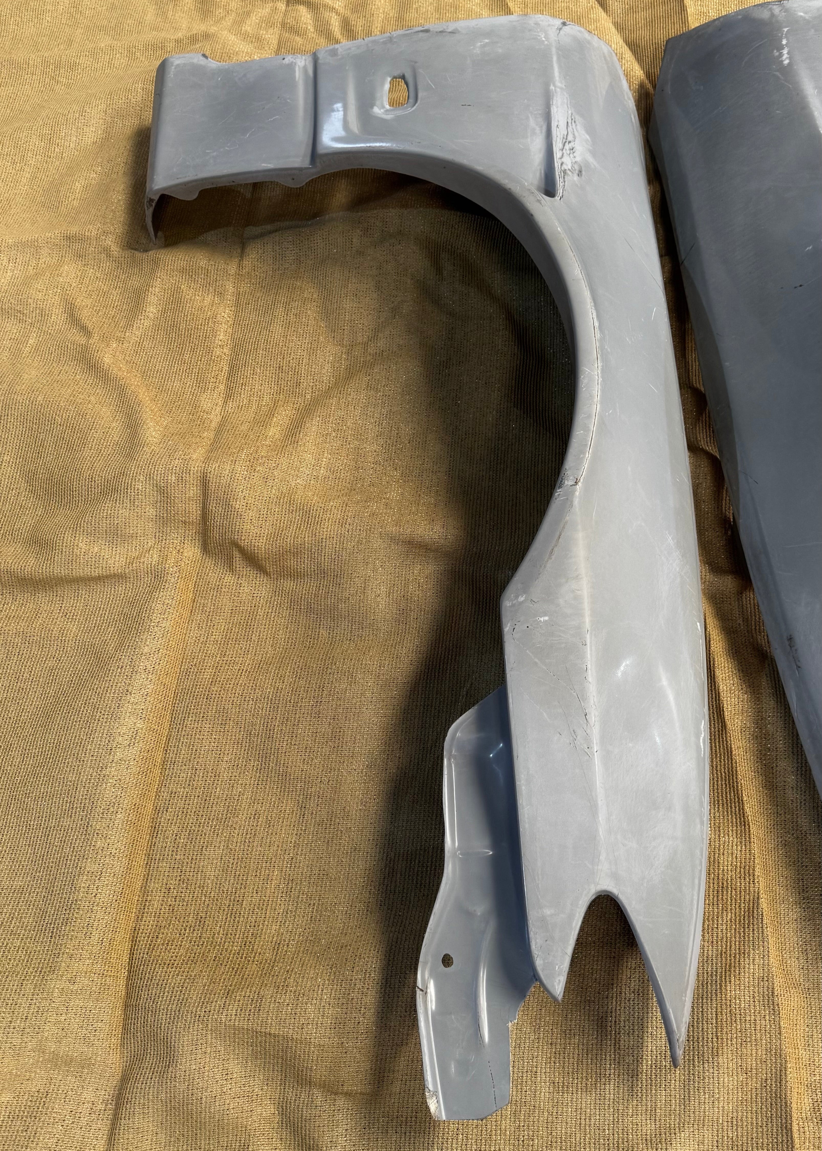 Fenders 20mm Silvia S15 ( FRONT )