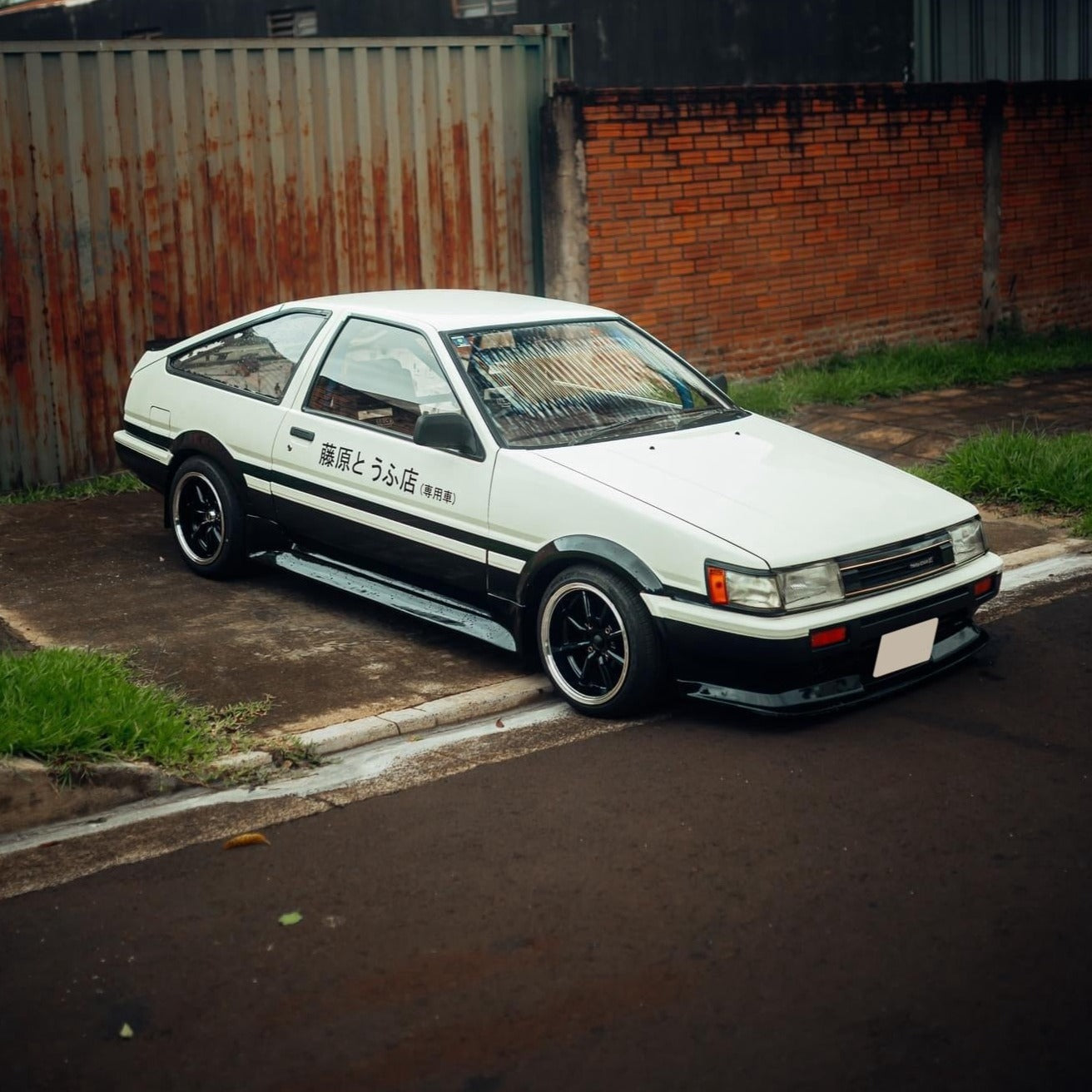 Toyota Corolla AE86 Levin 1984