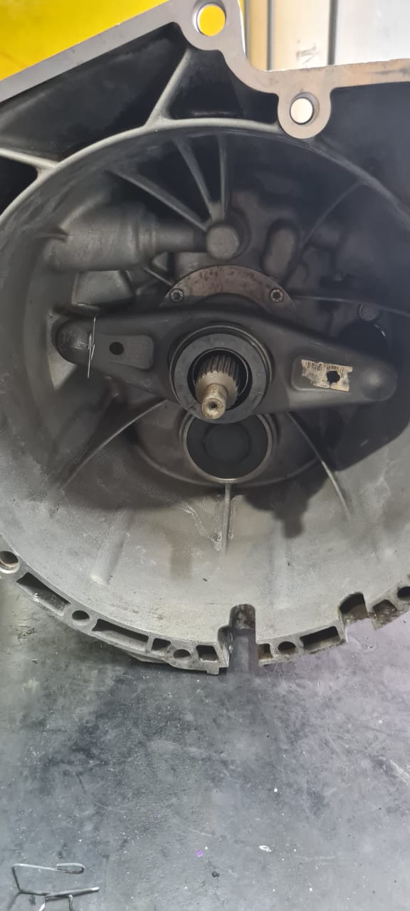 Câmbio ZF 6 E90
