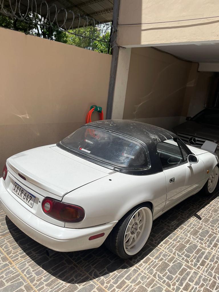 Mazda Miata MX-5 1996